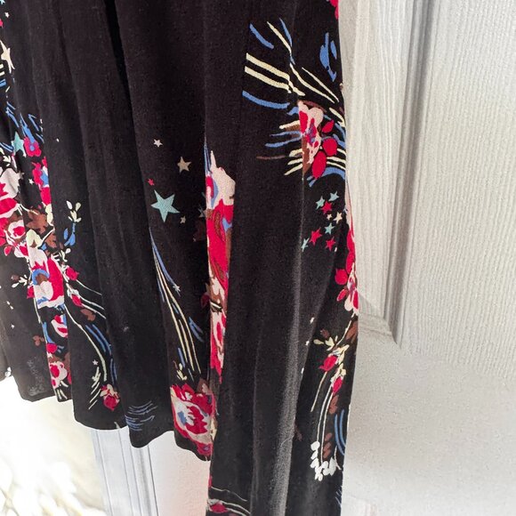 NWT Free People Sleeveless Black, Red, Blue Tunic Floral and Star Print - Picture 7 of 10